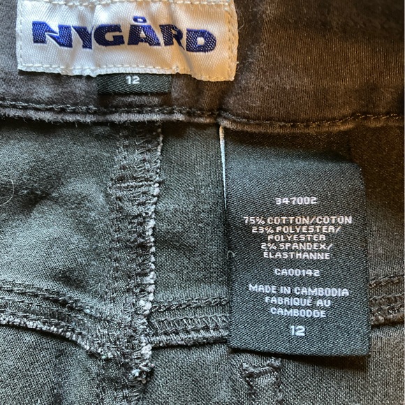 Size 12, Nygard, women’s super skinny grey pants. - Picture 2 of 4